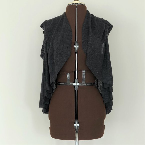 Cropped Linen Blend Waterfall Vest - Picture 2 of 7